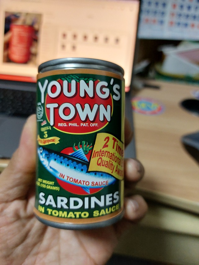 Young's Town sardines in tomato sauce