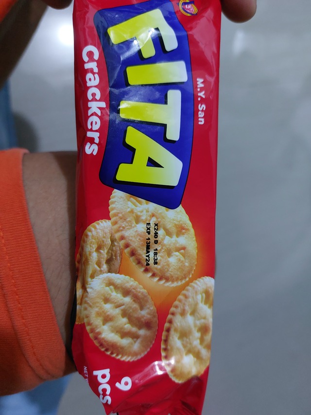 M.Y. San FITA crackers