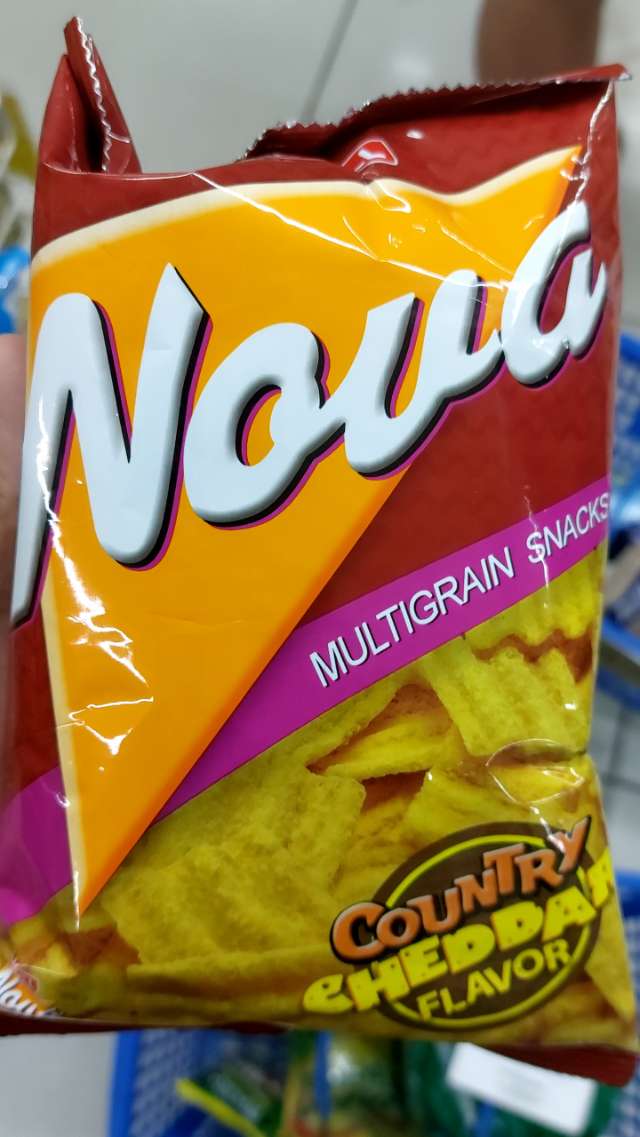Nova MULTIGRAIN SNACKS COUNTRY CHEDDAR FLAVOR
