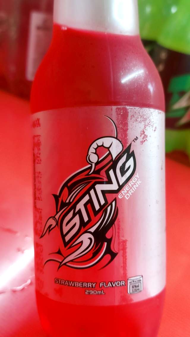 Sting energy drink strawberry flavor