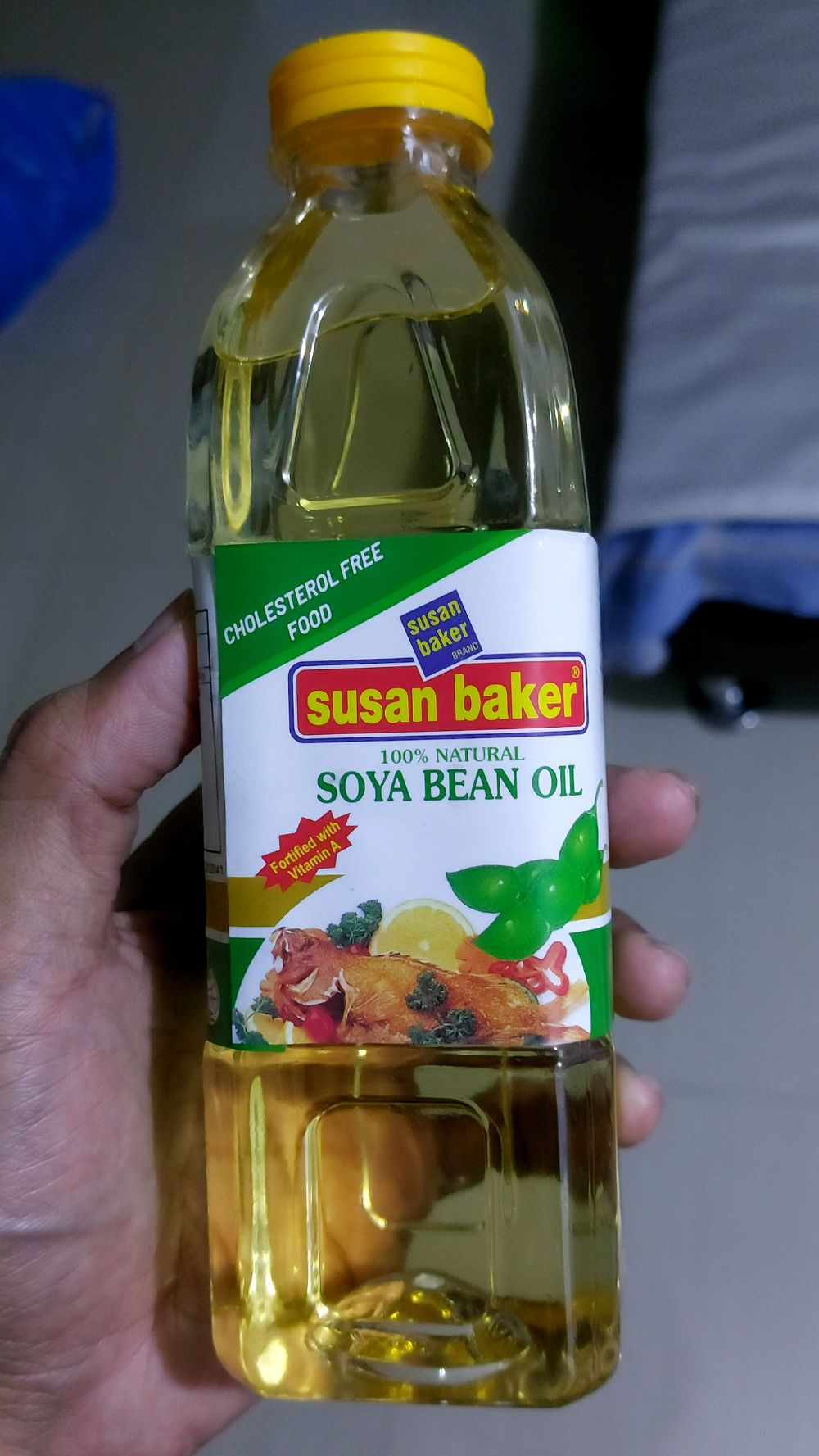 Susan baker 100% natural soya bean oil fortified with vitamin a