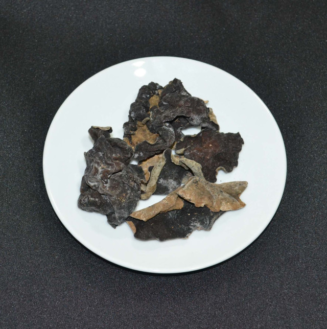 Black wood ear mushroom, dried