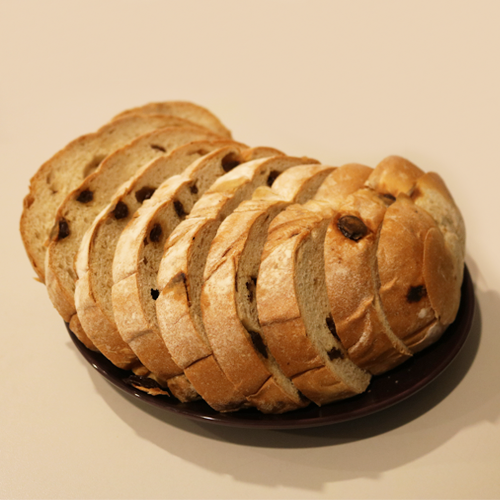 Bread, raisin