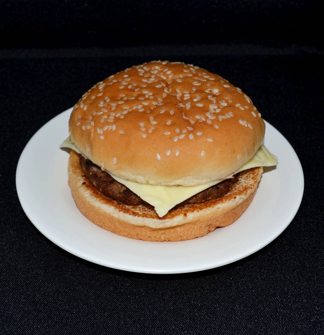Cheeseburger sandwich