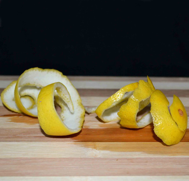 Lemon peel