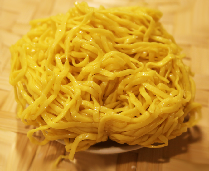 Noodles, wheat, miki, dry