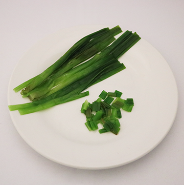 Onion, garden shallot lvs, boiled