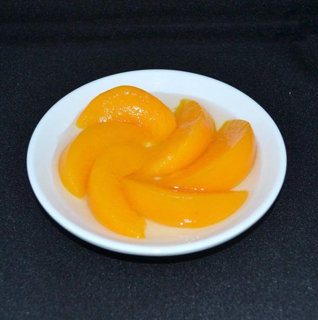 Peach, in heavy syrup, cnd