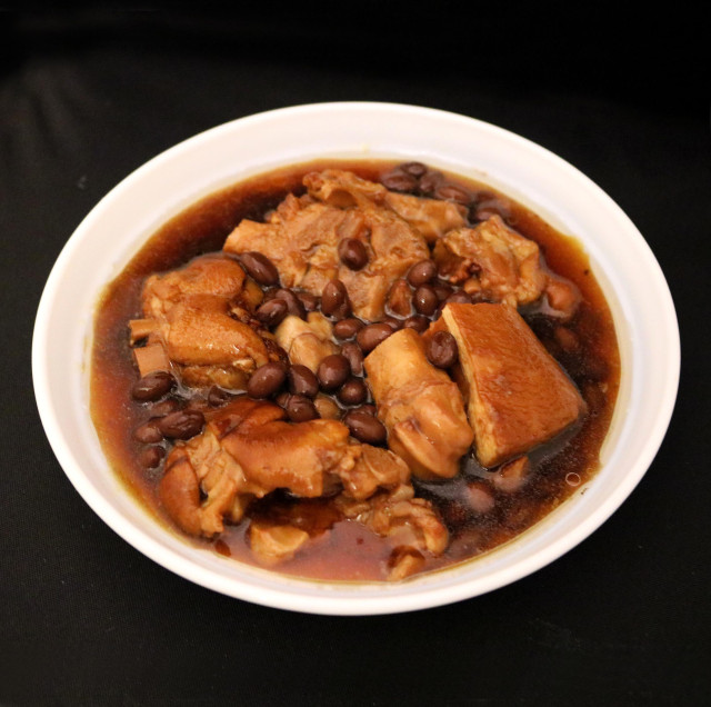 Pork w/ black beans, cnd