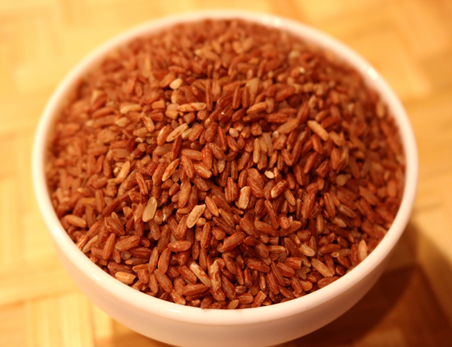 Rice, undermilled, red