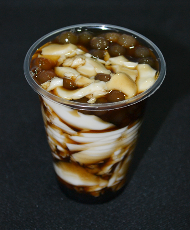 Soybean pudding/Geerlig's cheese w/ syrup & tapioca starch ball